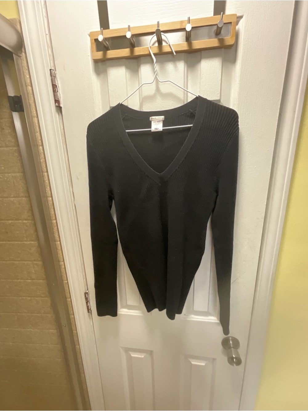 Black Old Navy Ribbed V-Neck Long Sleeve Top Size L